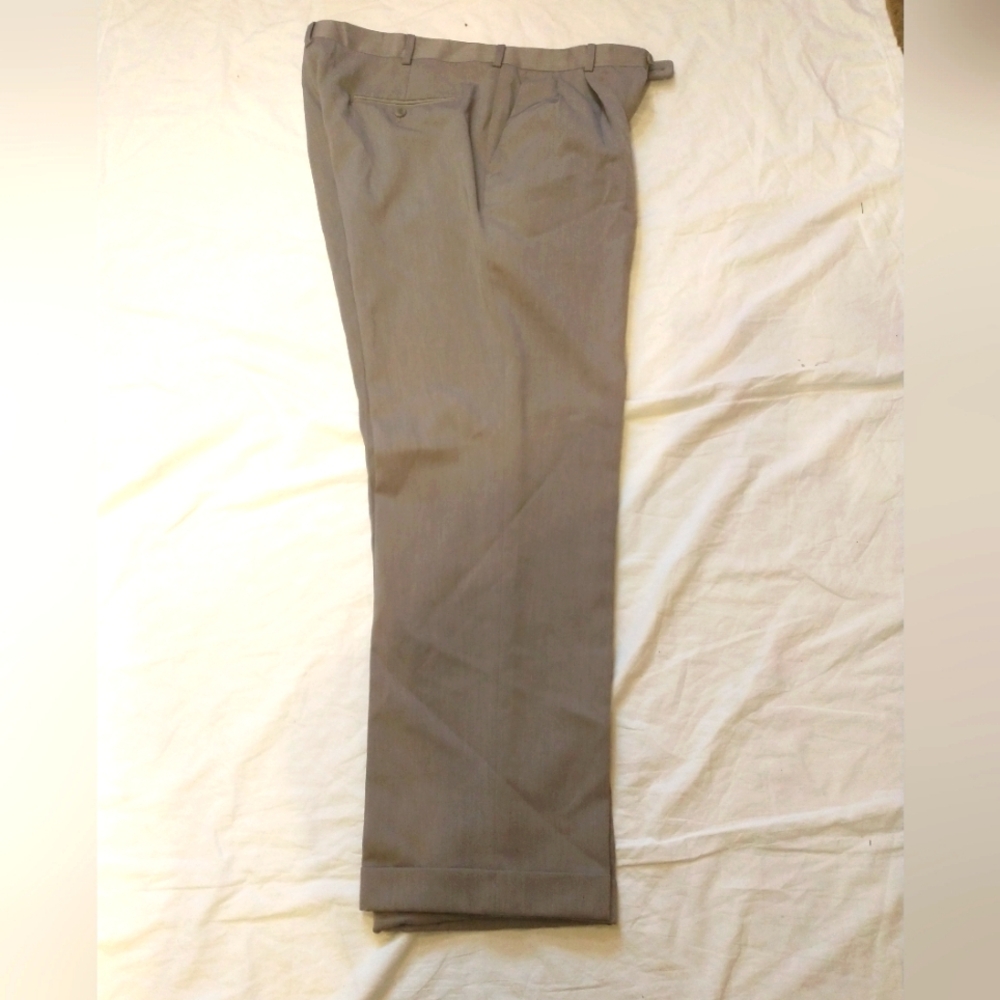 Men's Perry Ellis Portfolio Dark Tan Pleated Front and Cuff Dress Pants 36 X 33.